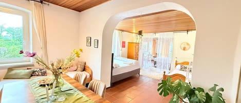 Standard Apartment | Free WiFi