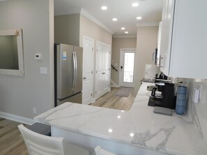Interior - Ocean Lakes L10 | Luxury 5BR Handicap accessible 5 bdrm 3.5 bath *Promo* (Myrtle Beach)
