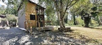Charming rustic cabin 5 minutes from the lake Mayfield.