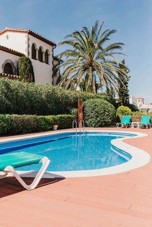 Pool - V002 - Cargols de Mar 2 (Empuriabrava)