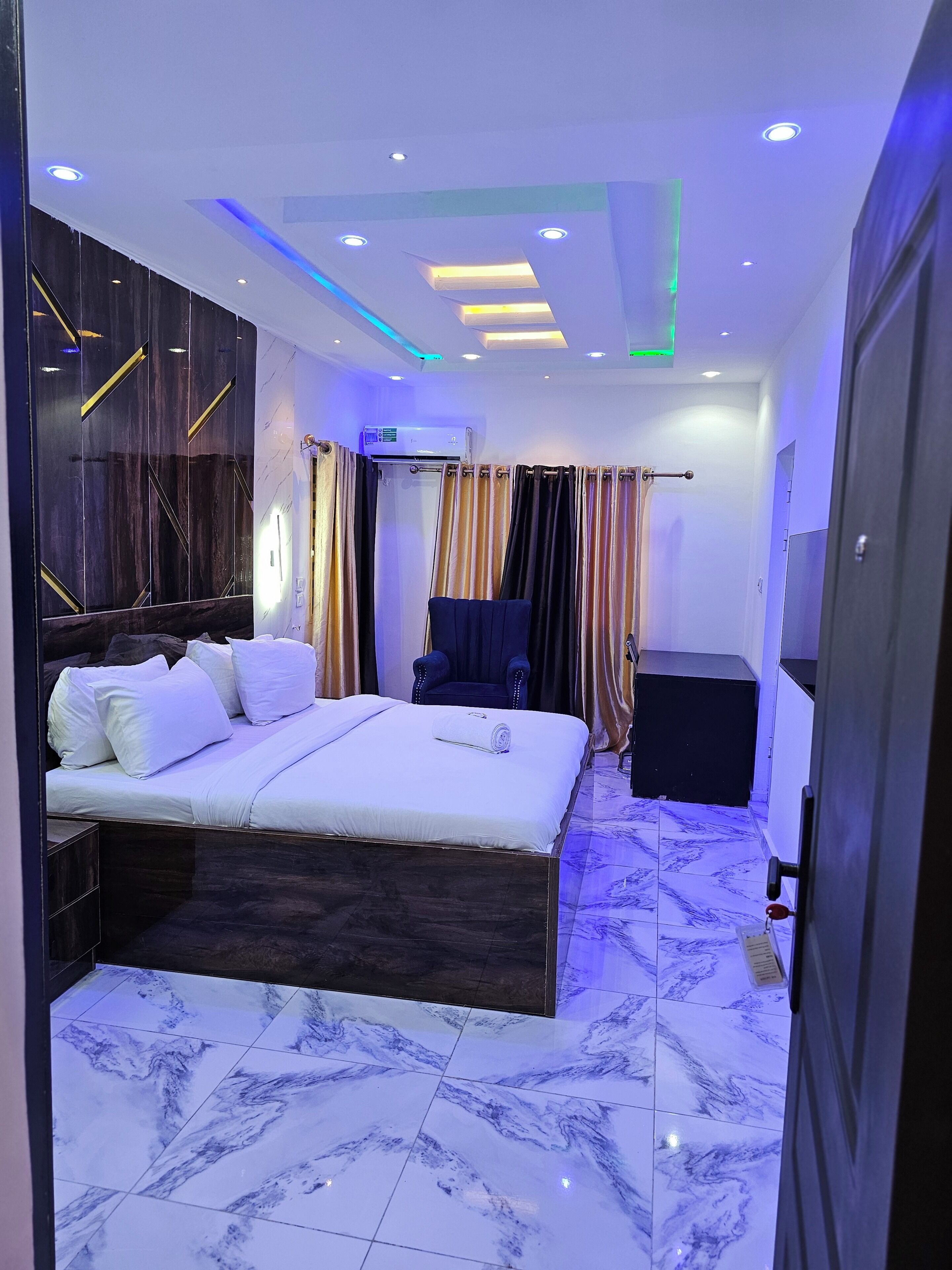 Superior Single Room, City View