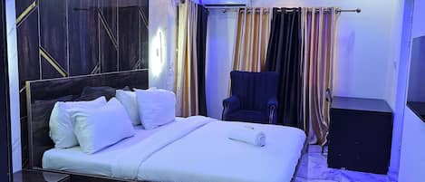 Superior Single Room, City View