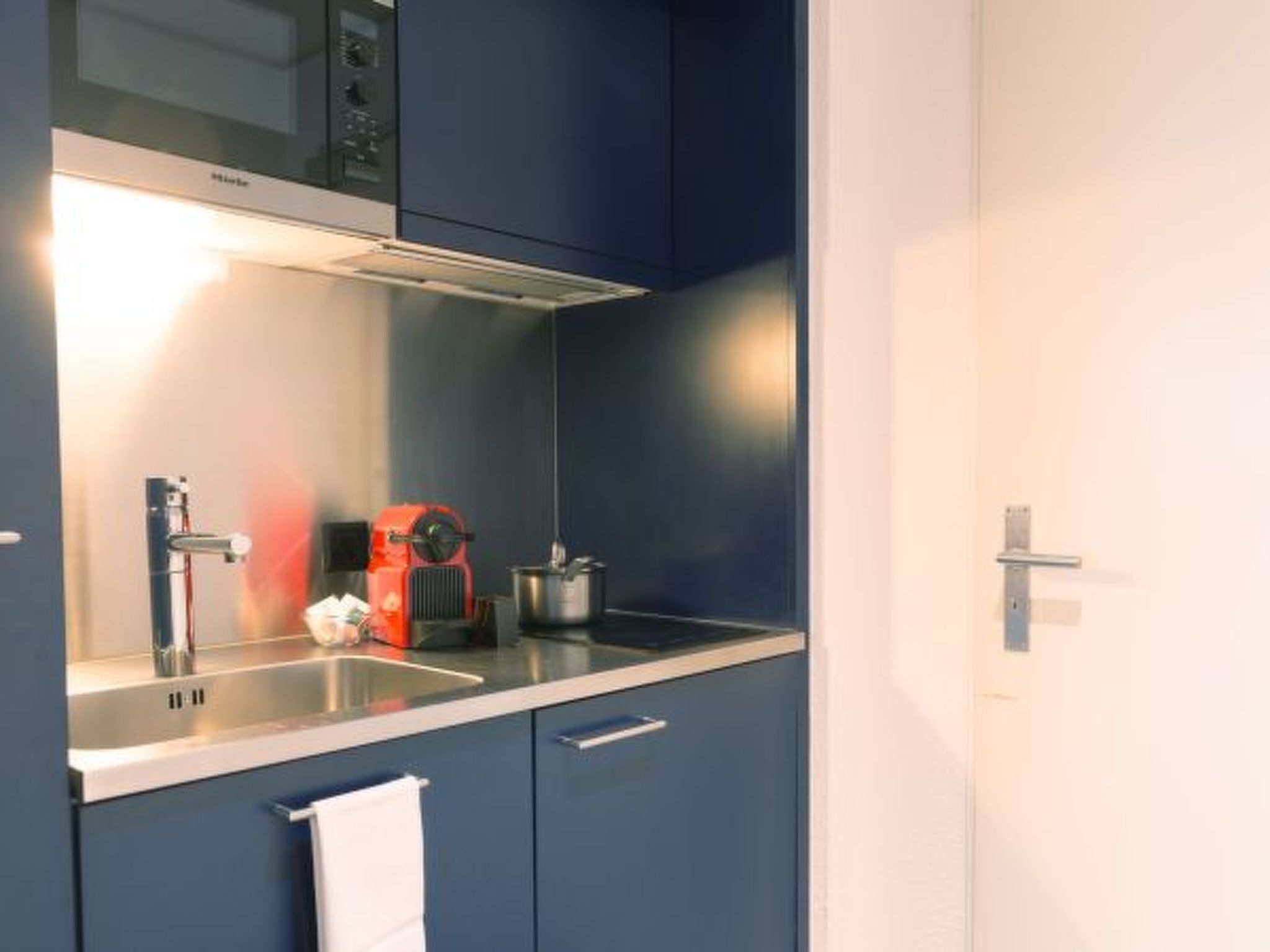 Fridge, microwave, cookware/dishes/utensils