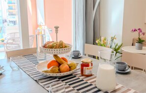Dining - [Olbia Old Town] Veranda, Parking, Wi-FI (Olbia)