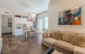 Living area - [Olbia Old Town] Veranda, Parking, Wi-FI (Olbia)