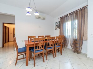 Dining - Beachside Holiday House Manuela by Interhome (Vir)