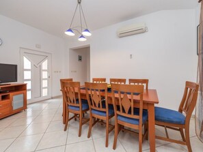 Dining - Beachside Holiday House Manuela by Interhome (Vir)