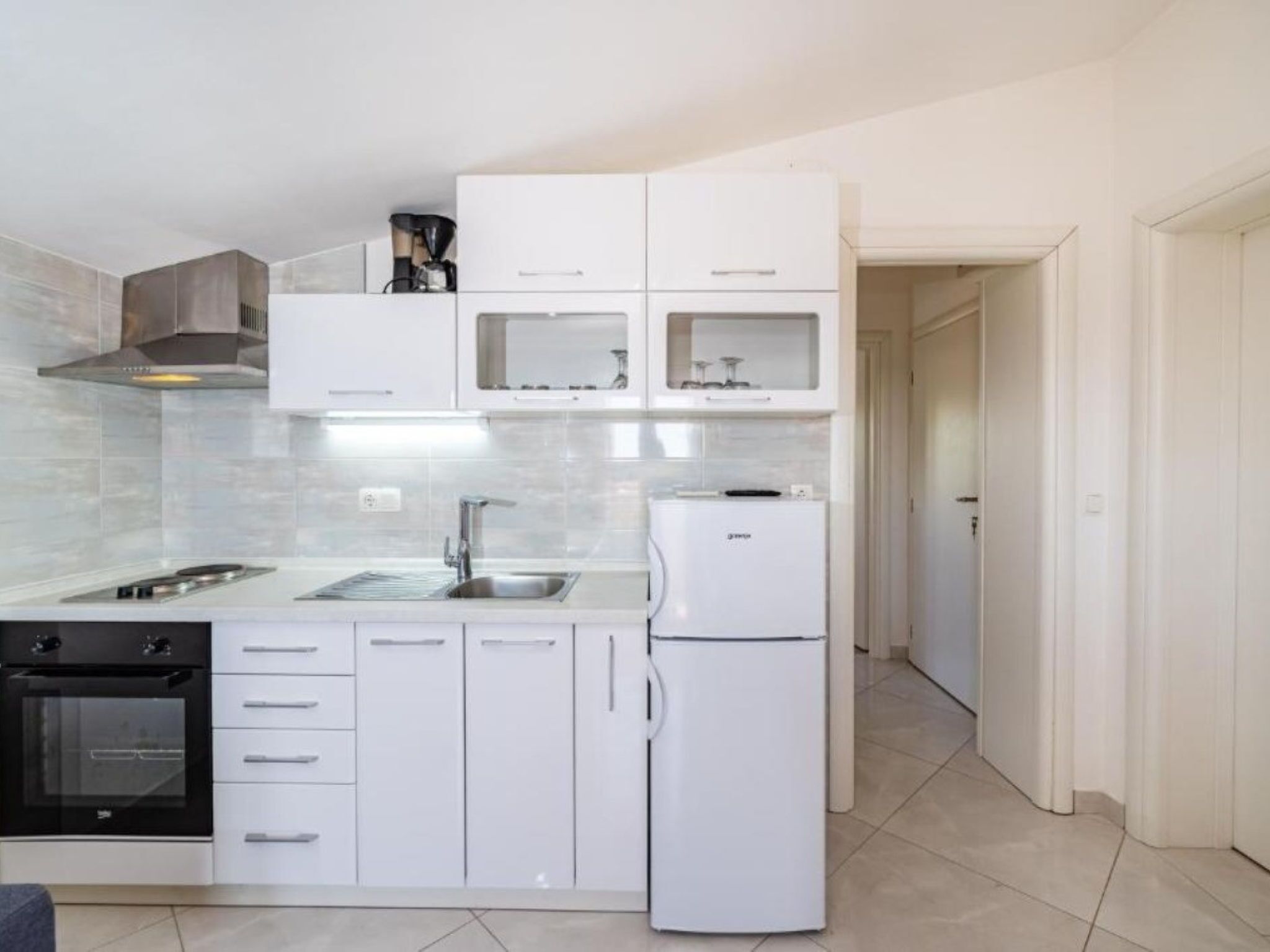 Fridge, microwave, oven, cookware/dishes/utensils