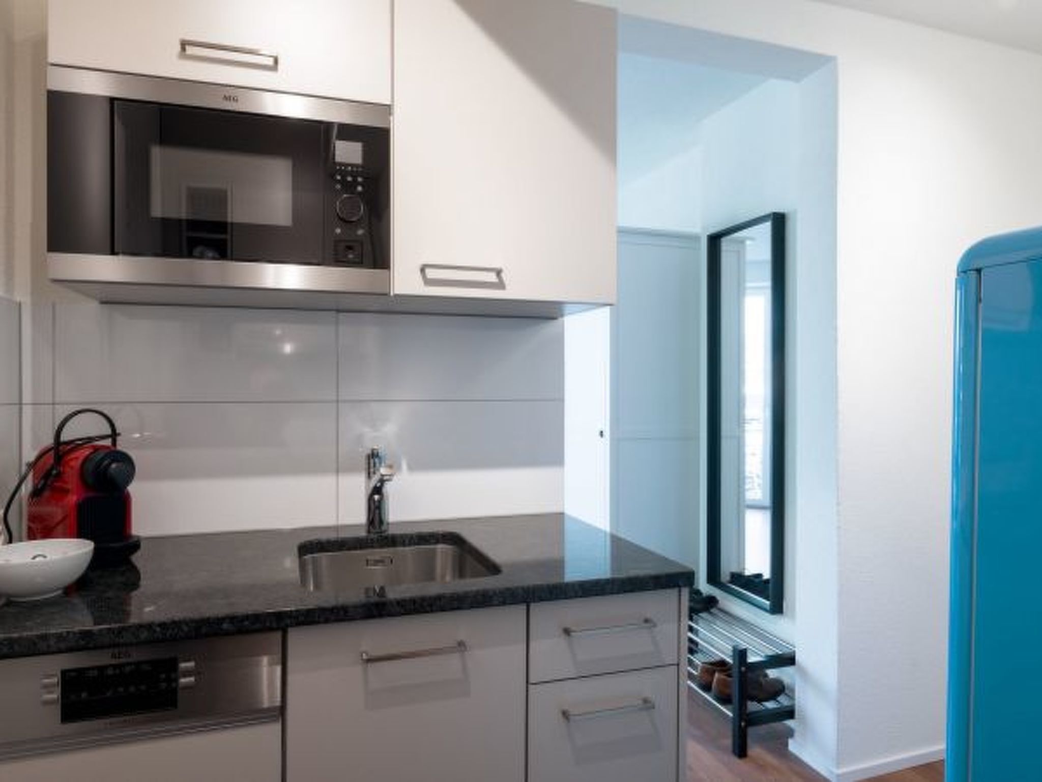 Refrigerador, microondas, horno, lavavajillas