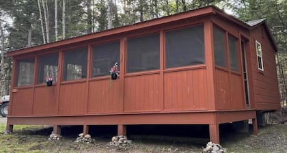 1-bedroom off grid cabin in serene Woodville perfect for relaxing getaway