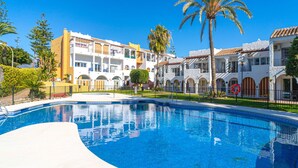 Pool - Apartment  by Interhome (Nerja)