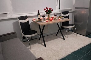 Dining - Apartment Rentals (Stăuceni)