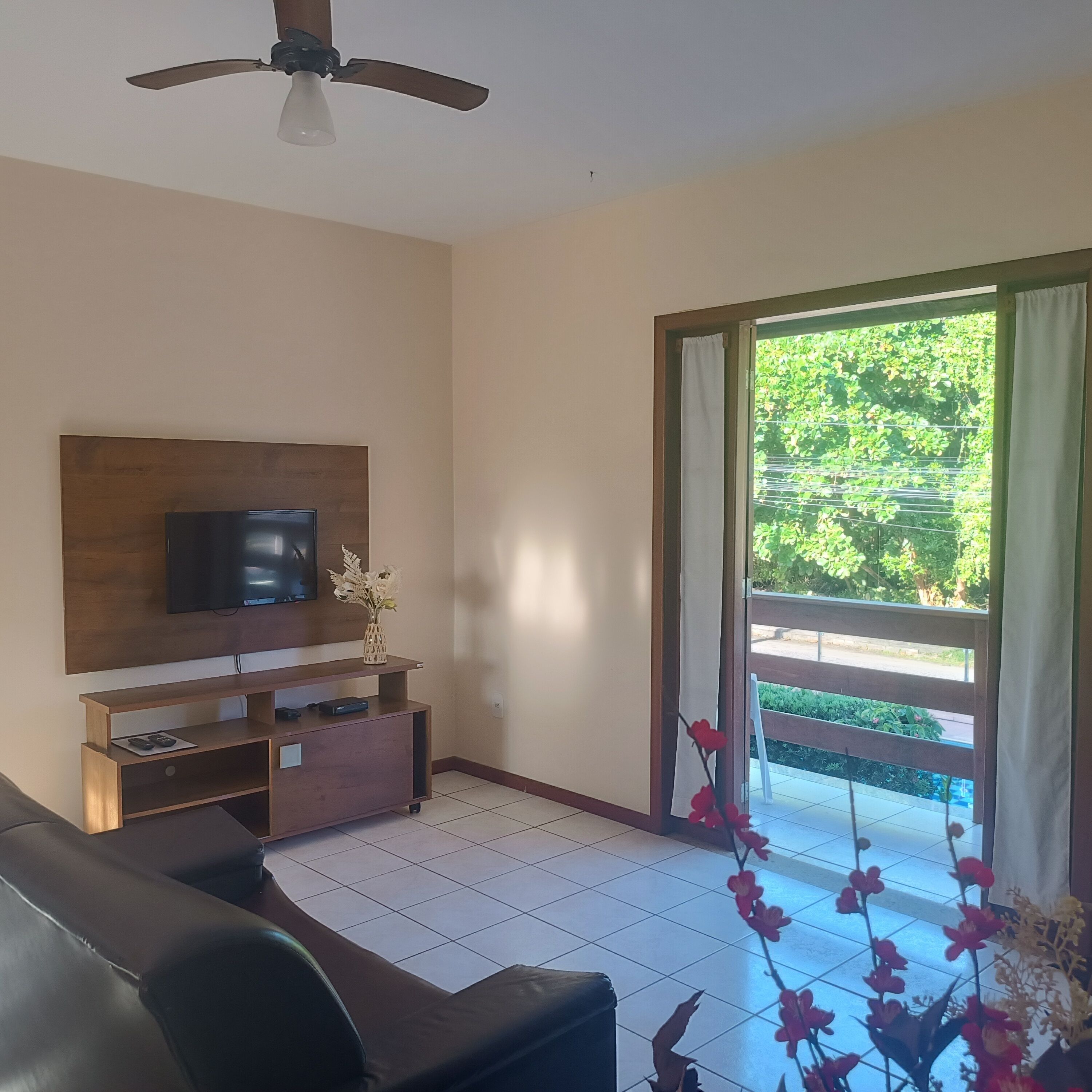 Superior Apartment, Pool View | Living area