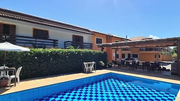 Piscina externa