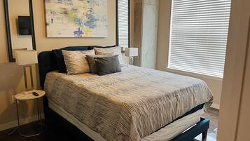 1 bedroom, iron/ironing board, WiFi (free), bed sheets