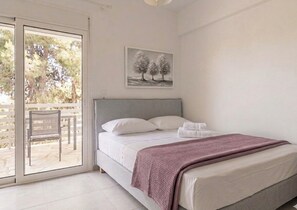 WiFi, bed sheets