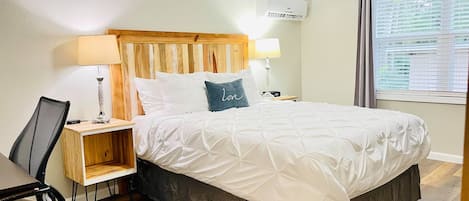 1 habitación, tabla de planchar con plancha, wifi gratis y ropa de cama