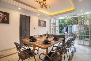 Dining - Polanco Stay: Outdoor Space & Explore Nearby (Mexico City)