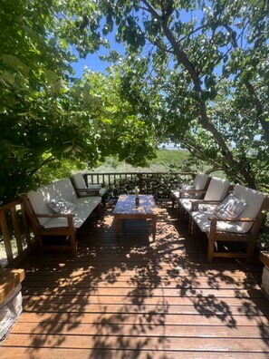 Terrace/patio - Cozy Villa Retreat with Pool & Jacuzzi (Izmir)