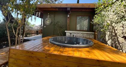 Cozy Villa Retreat with Pool & Jacuzzi