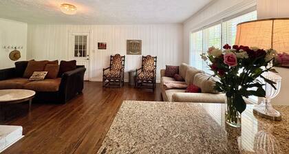 Walking distance to Be in Health 3-bedroom home on 17 acres 2 full bathrooms.