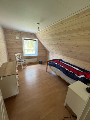 4 chambres, fer et planche à repasser, Wi-Fi