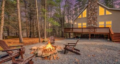 Stonewood Retreat AC, Firepit, Pool Tble, Masthope