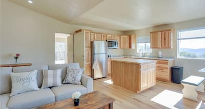 Yosemite Retreat Near Bass Lake & Town w/ King Bed