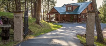 Beautiful In Bigfork - Newly built Studio Apmt.