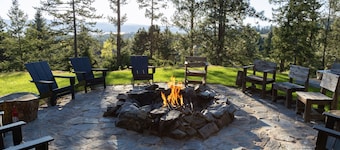 Beautiful In Bigfork - Newly built Studio Apmt.