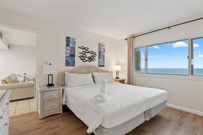 2 bedrooms, iron/ironing board, WiFi, bed sheets - Pinnacle Port, C2-301 (Panama City Beach)
