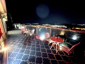 Outdoor dining - Private Couples Getaway - Pool, Spa, Views, Total Privacy, 2 Free Wine Tix (Murrieta)