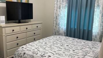 2 bedrooms, iron/ironing board, WiFi, bed sheets