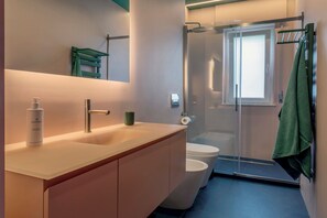 Bathroom - Vrbo Property (Aci Castello)