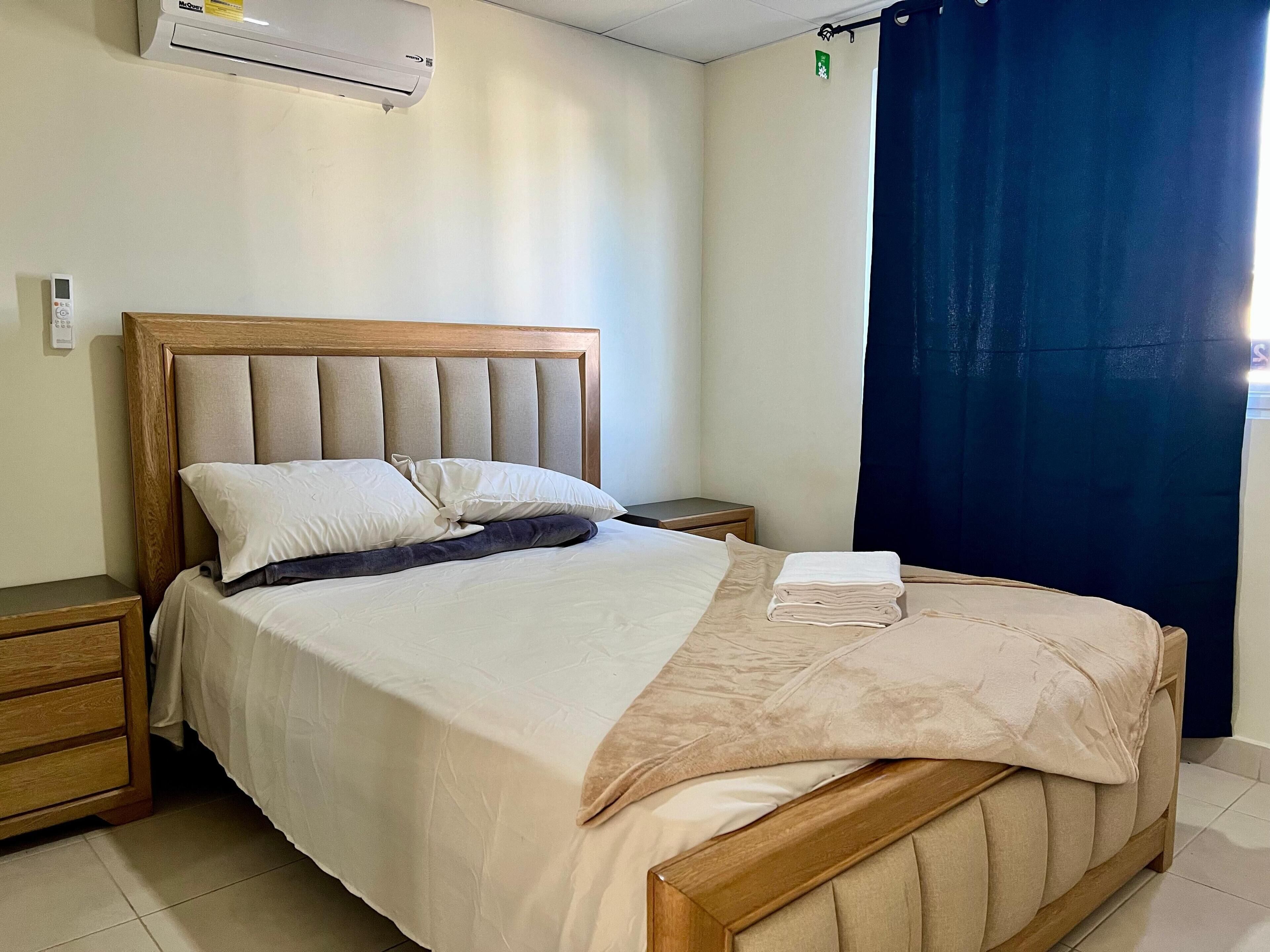 WiFi, bed sheets