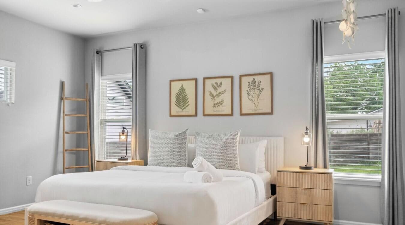 3 habitaciones, escritorio, tabla de planchar con plancha y wifi 