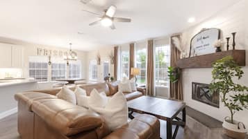 Smart TV, fireplace, stereo