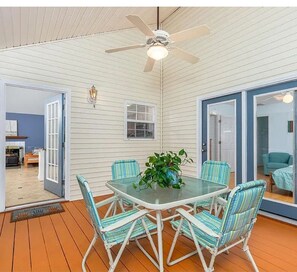 Outdoor dining - Costal Modern Retreat with 4 bedrooms and cental air (Ocean Pines)