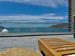 Terrace/patio - Steps from the beach, rooftop pool with grill (Mazatlán)
