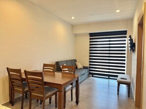 Interior - Steps from the beach, rooftop pool with grill (Mazatlán)