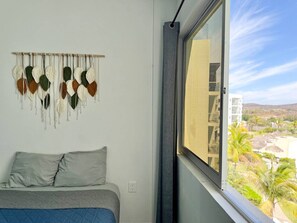 Desk, iron/ironing board, WiFi, bed sheets - Enjoy the beach-style pool with views by GPS (Mazatlán)