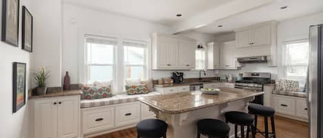 Microwave, oven, stovetop, dishwasher