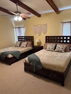 2 bedrooms, iron/ironing board, free WiFi, bed sheets