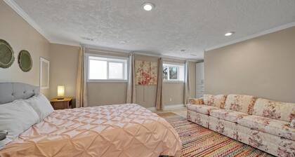 Large 2 bedroom suite with backyard