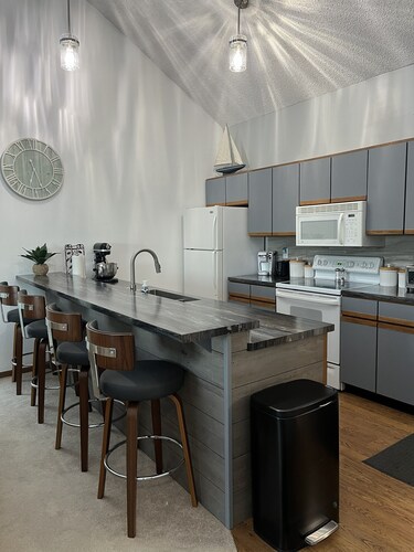 Newly Remodeled Condo with a Great Main Channel View and Location!