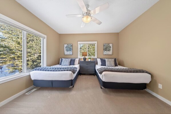 2 chambres, bureau, Wi-Fi, draps fournis