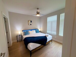 2 bedrooms, in-room safe, iron/ironing board, free WiFi - Frisco Cozy & Lux 2BR+King Bed Walk to Toyota stadium FIFA26 (Frisco)