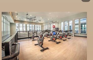 Fitness facility - Frisco Cozy & Lux 2BR+King Bed Walk to Toyota stadium FIFA26 (Frisco)