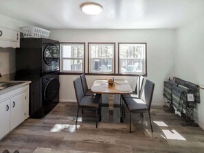 Dining - Eagle Point Walk to Lake & Hot Tub (Big Bear Lake)
