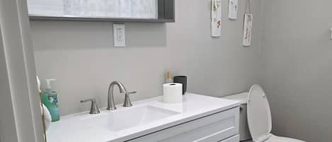 Toallas y papel de baño